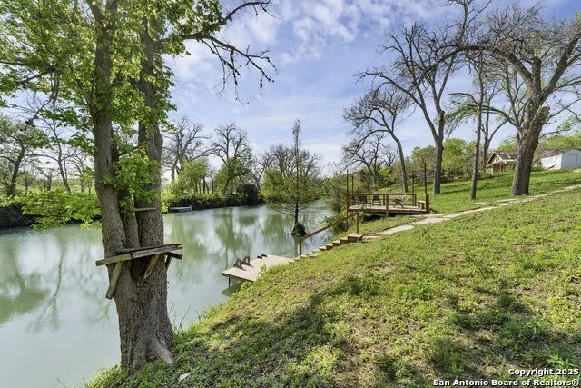 More Photos Of 105 NW River Rd, Martindale Specialty For Sale