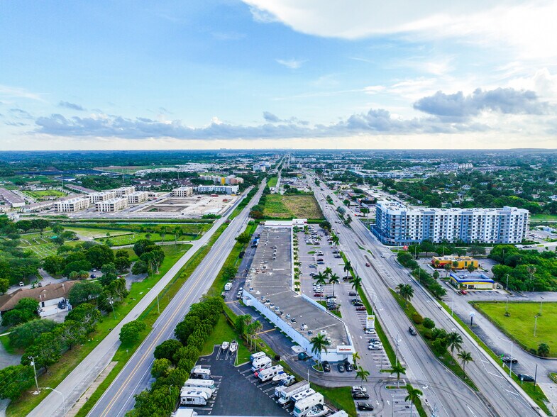 More Photos Of 27330 S Dixie Hwy, Homestead Storefront Retail Office For Sale