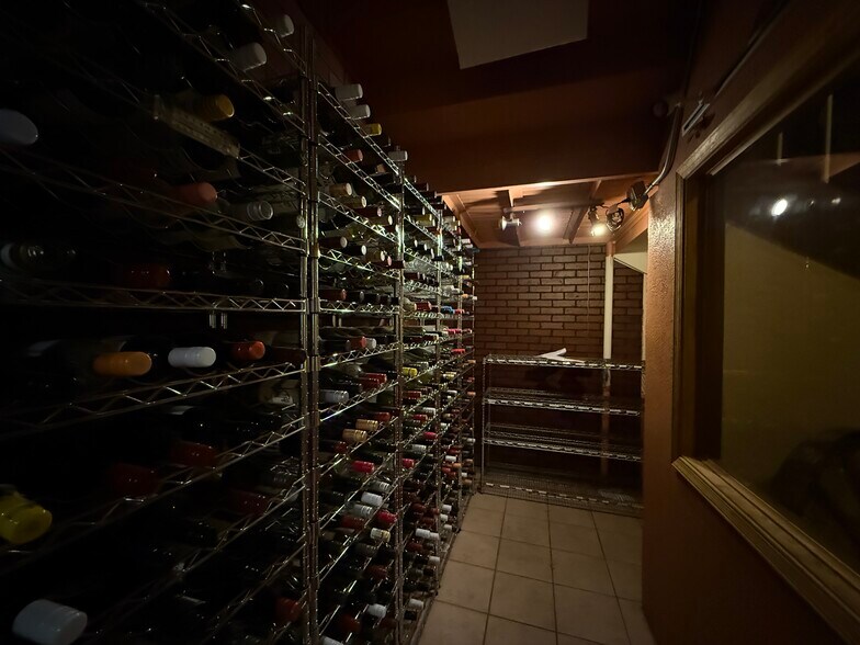 More Photos Of 7600 Alabama St, El Paso Restaurant For Sale