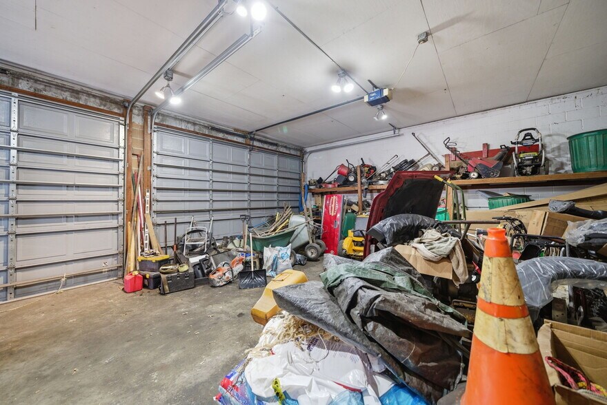 More Photos Of 435-437 Burnside St, Orange Specialty For Sale