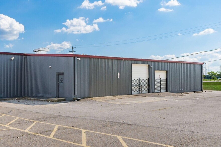 More Photos Of 4170 W Broad St, Columbus Storefront For Sale