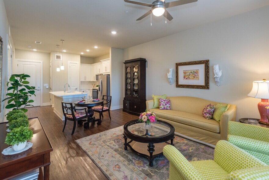 More Photos Of 2200 Carl D Silver Pky, Fredericksburg Apartments For Lease