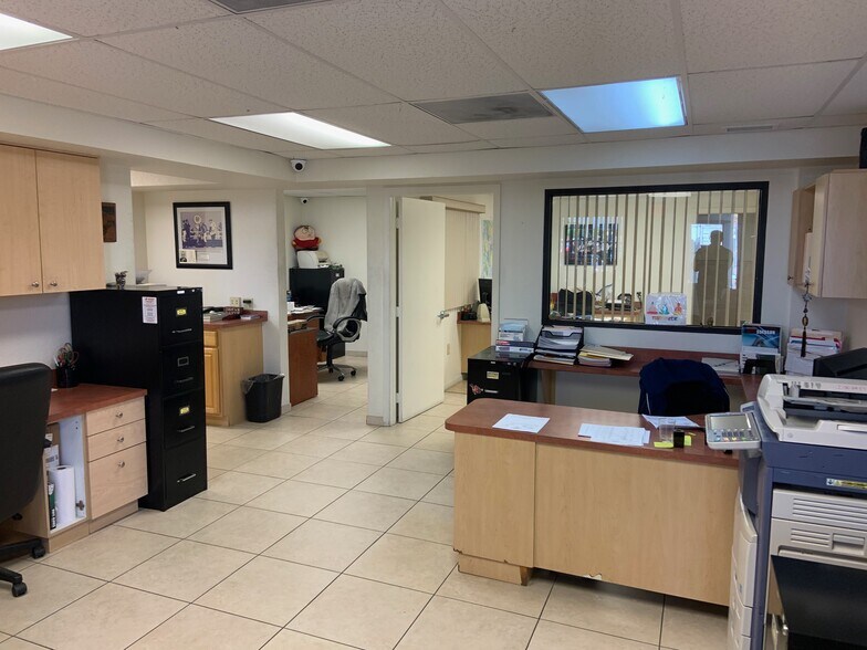 More Photos Of 4250 SW 59th Ave, Davie Warehouse For Lease