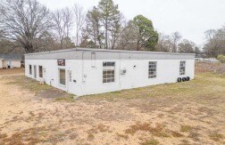 More Photos Of 204 Lindbergh Blvd, Starkville General Retail For Sale