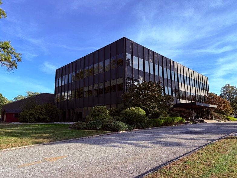 Primary Photo Of 420 Columbus Ave, Valhalla Office For Lease