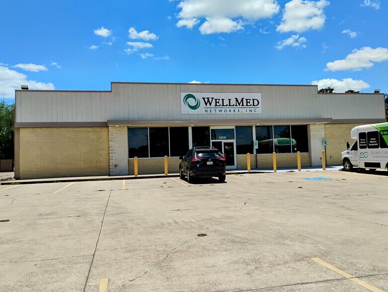 More Photos Of 3809 W Business 83, Harlingen General Retail For Sale