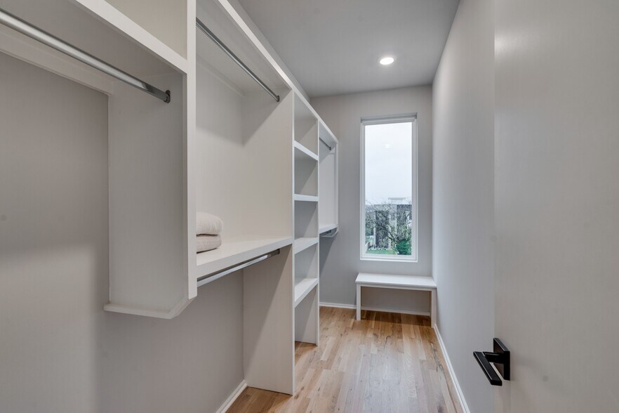 More Photos Of , Nashville Multifamily For Sale