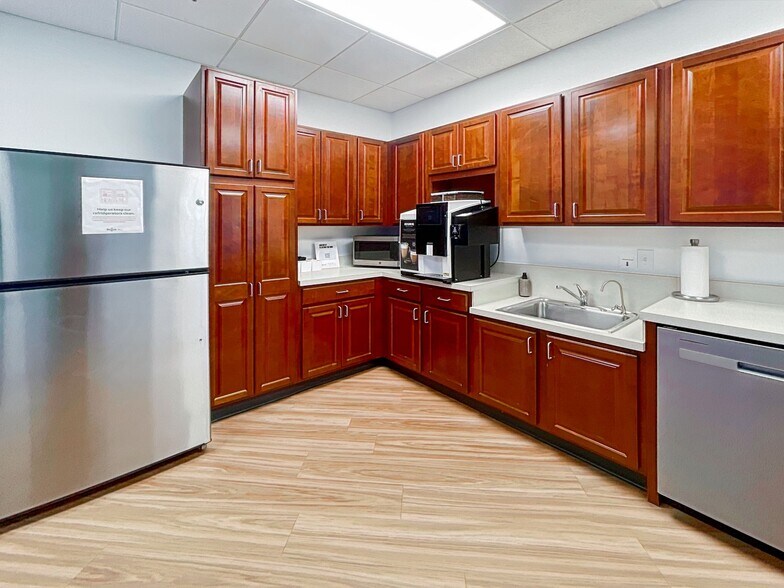 More Photos Of 1690 Sumneytown Pike, Lansdale Coworking Space