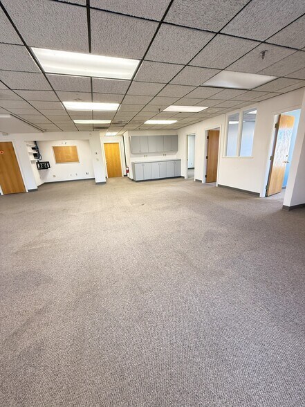 More Photos Of 401 Andover St, North Andover Office For Lease