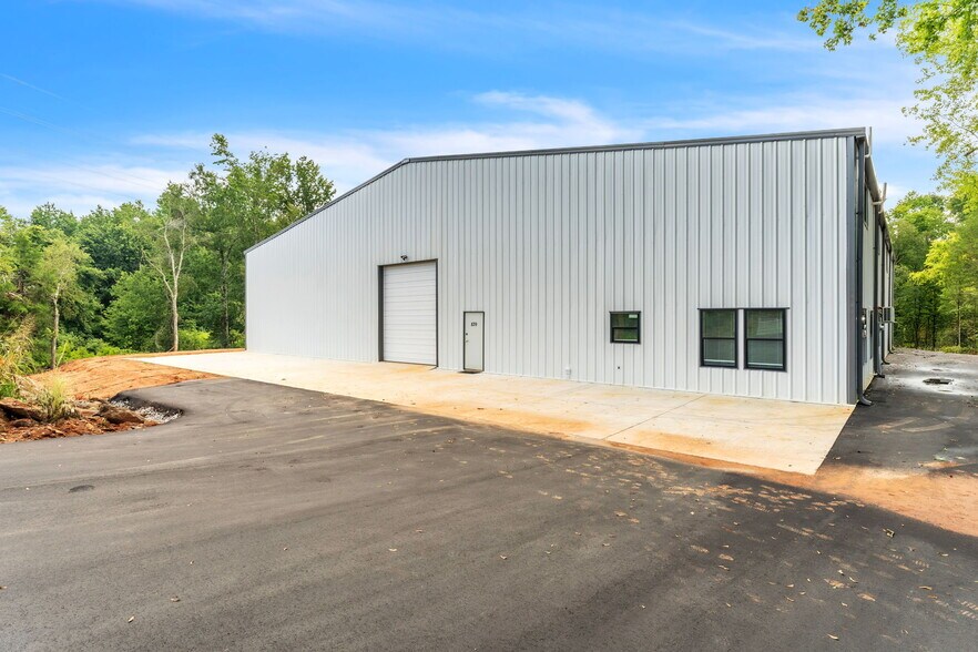 More Photos Of 839 Fairview Rd, Simpsonville Industrial For Sale