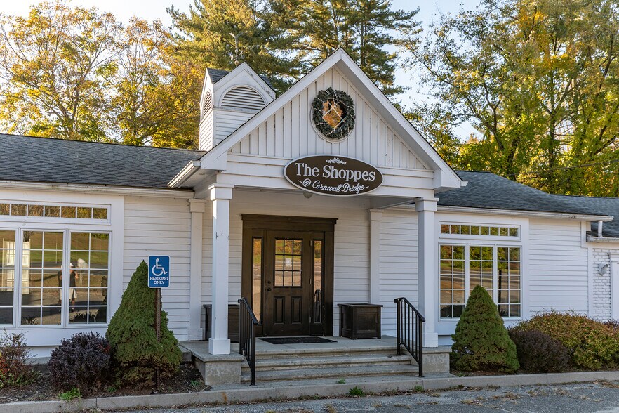 More Photos Of 22 Kent Road, Cornwall Bridge Loft Creative Space For Sale