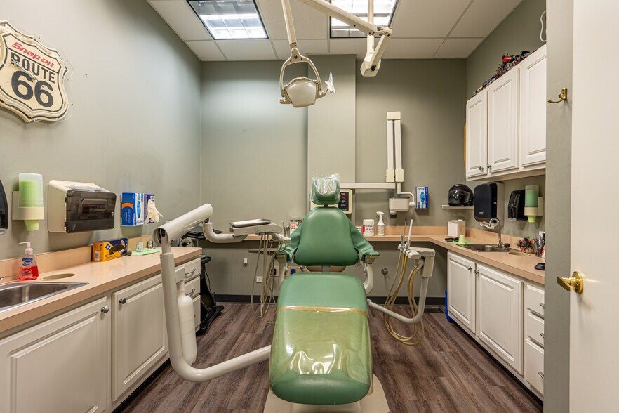 More Photos Of 3302 Grove Ave, Berwyn Medical For Lease