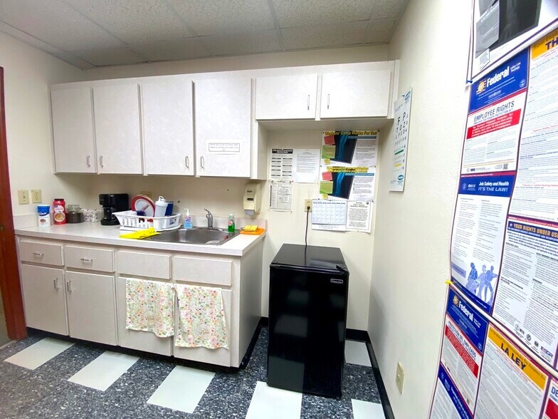 More Photos Of 901 E Oak St, Kissimmee Medical For Lease