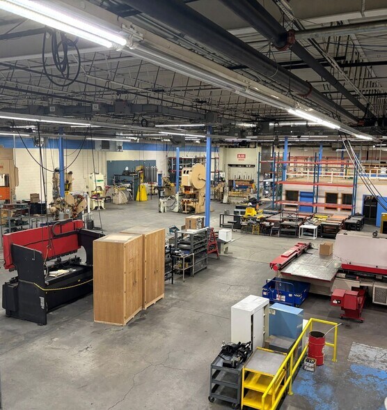 More Photos Of 15700 N 28th Ave, Plymouth Manufacturing For Sale