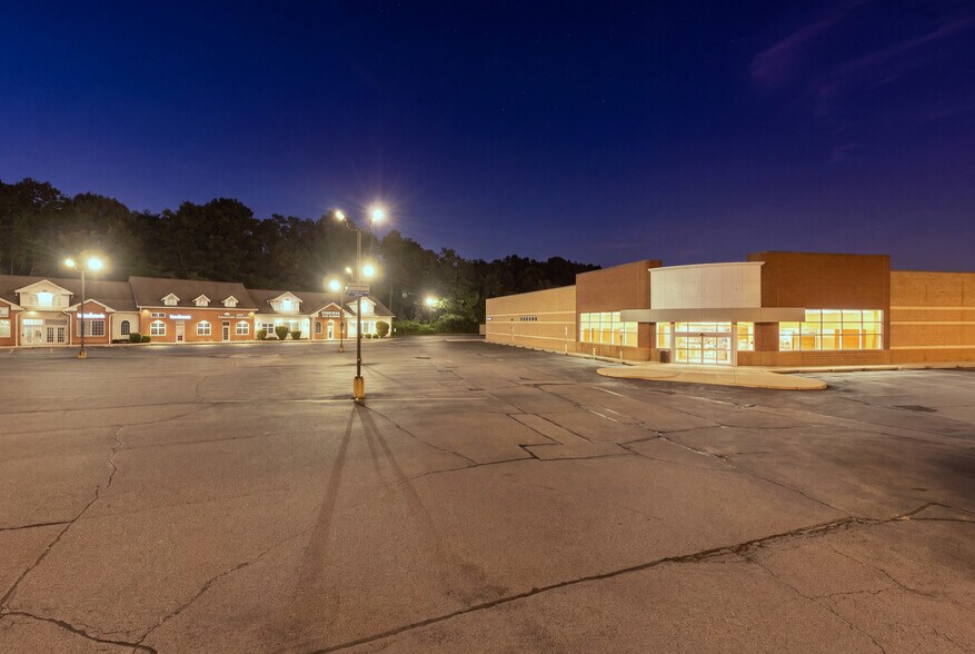 More Photos Of 1777 N Keyser Ave, Scranton Drugstore For Lease