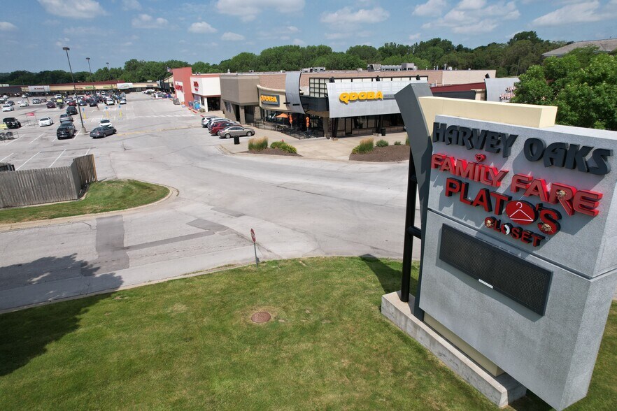 More Photos Of 14404-14630 W Center Rd, Omaha Unknown For Lease