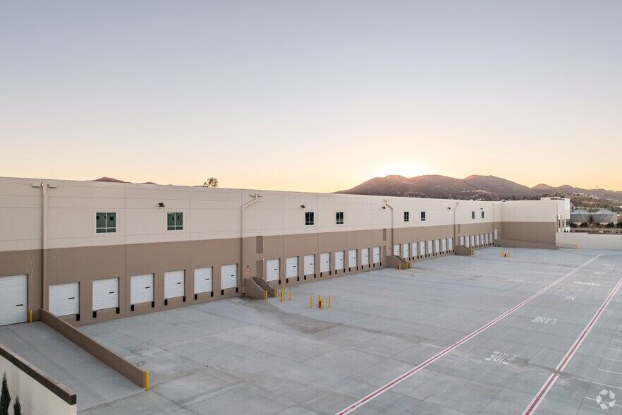 More Photos Of 33540 Zeiders Rd, Menifee Distribution For Sale