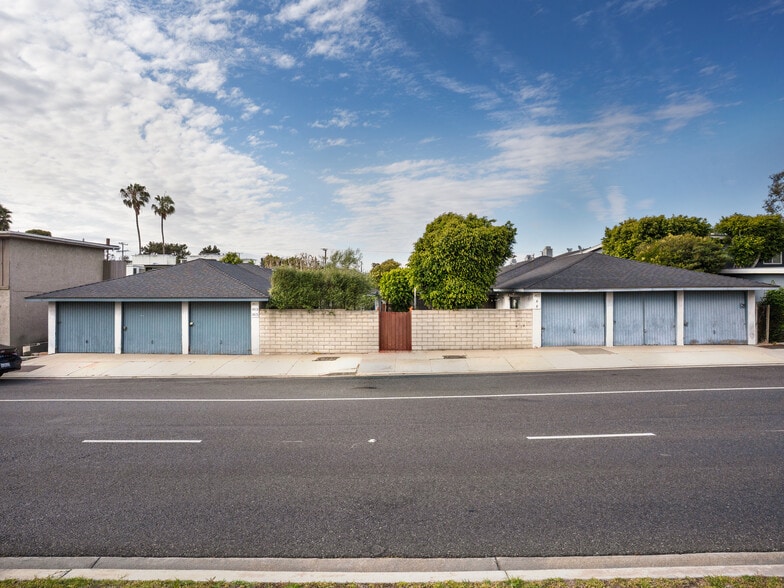 More Photos Of 1411 Manhattan Beach Blvd, Manhattan Beach Apartments For Sale
