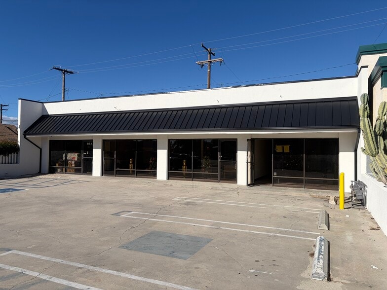 More Photos Of 915 N Maclay Ave, San Fernando Unknown For Lease