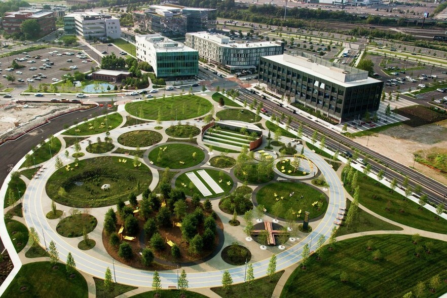 More Photos Of 4801 S Broad St, Philadelphia Office For Sale