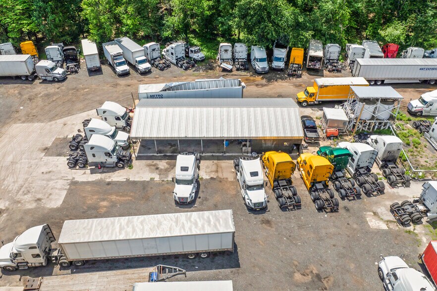 More Photos Of 2660 Main Rd, Franklinville Contractor Storage Yard For Sale