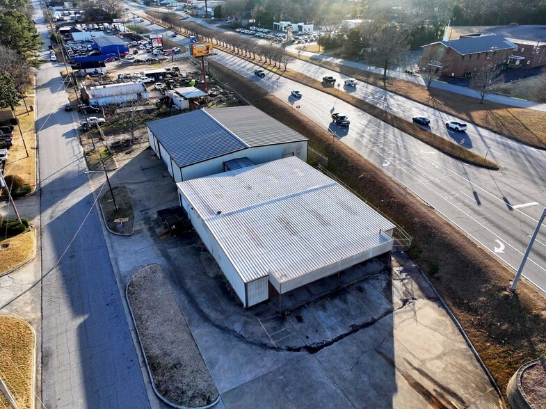 More Photos Of 5250 Veterans Pky, Columbus Flex For Lease