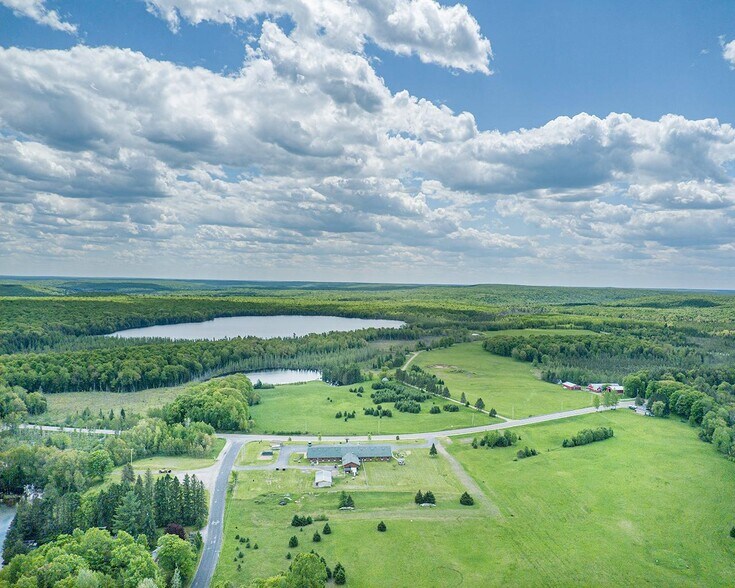 More Photos Of 1700 County 424 Rd, Iron River Hotel For Sale