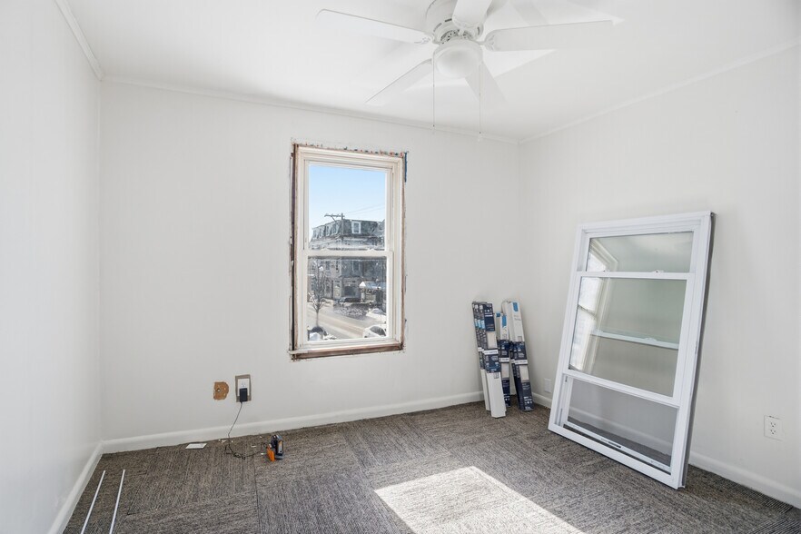 More Photos Of 130 Water St, Warren Apartments For Sale