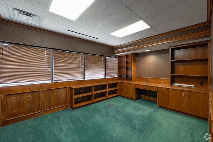 More Photos Of 1602 Rock Prairie Rd, College Station Medical For Lease