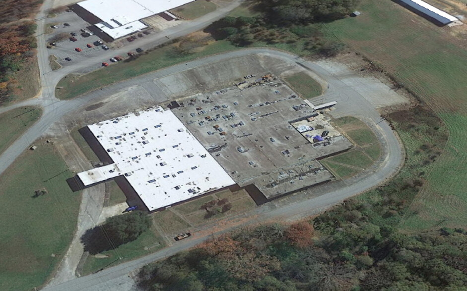 Primary Photo Of 544 Winfield Cir, Hartwell Manufacturing For Lease