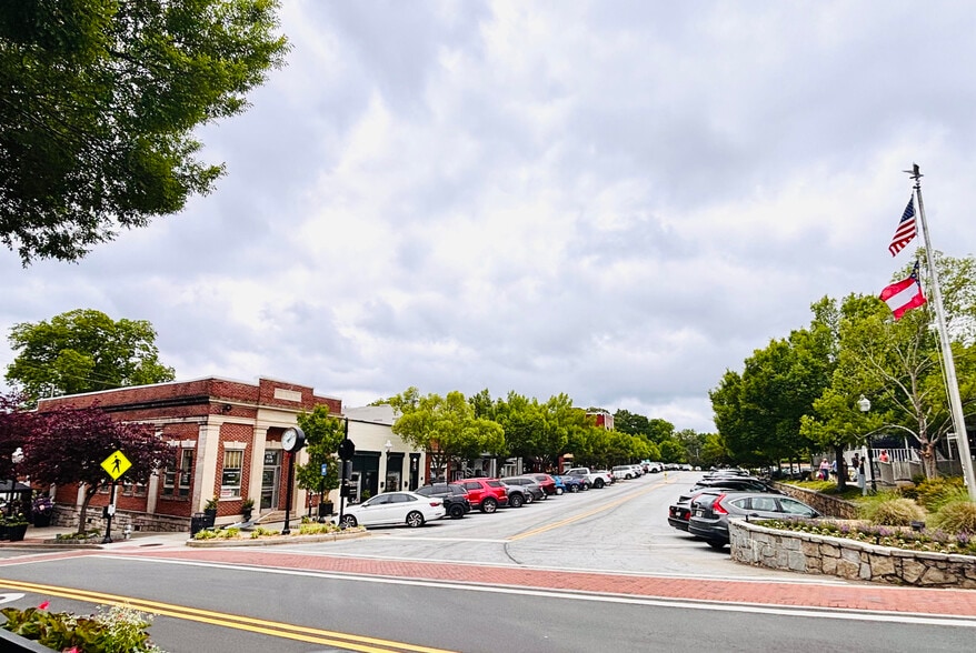 More Photos Of 9 S Peachtree St, Norcross Loft Creative Space For Sale
