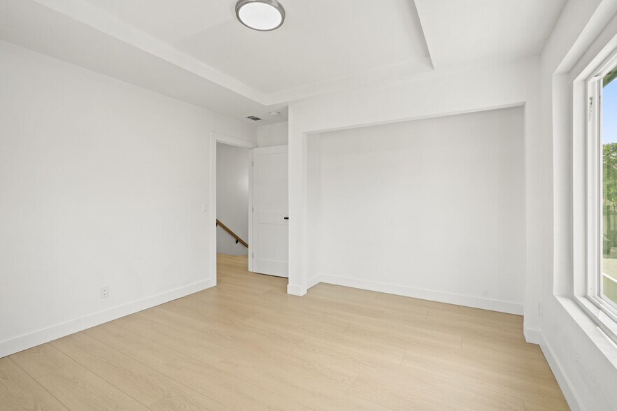 More Photos Of 7010 Lennox Ave, Van Nuys Apartments For Sale