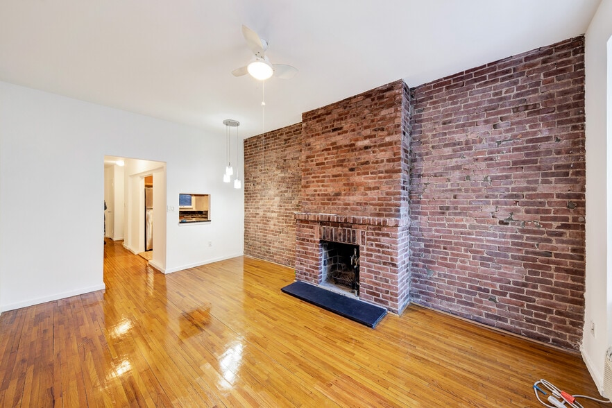 More Photos Of 538 E 89th St, New York Apartments For Sale