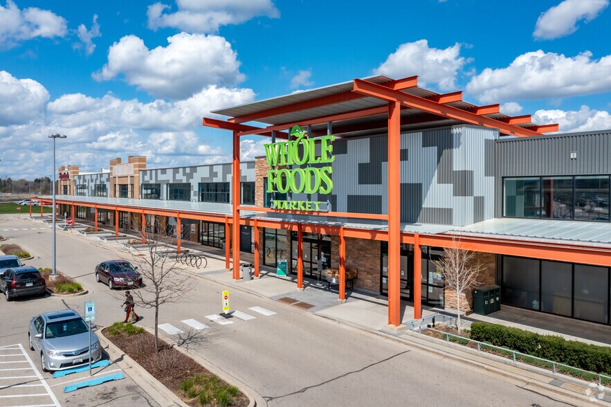 More Photos Of 11500 W Burleigh St, Wauwatosa Unknown For Lease