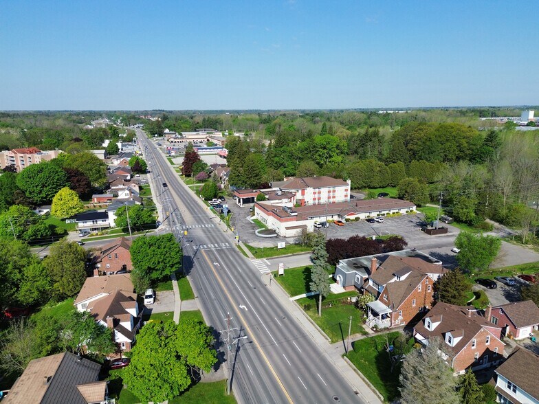 More Photos Of 191 Queensway W, Simcoe Office For Lease