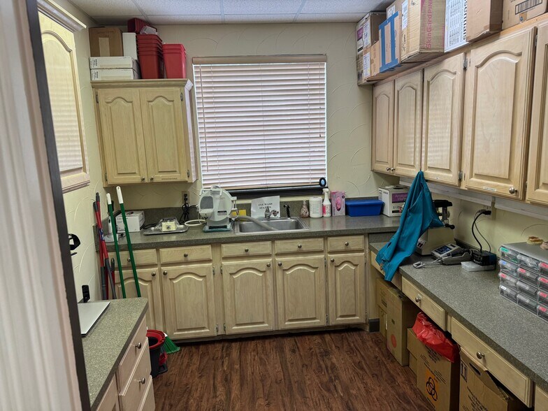 More Photos Of 6407 Colleyville Blvd, Colleyville Medical For Lease