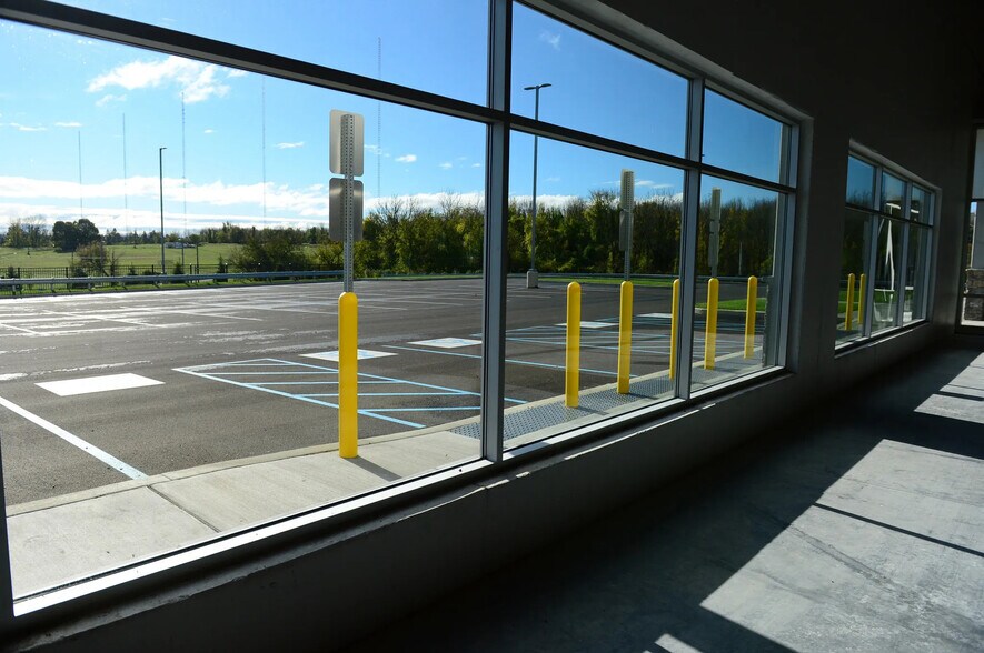 More Photos Of 3585 S Church St, Whitehall Distribution For Lease