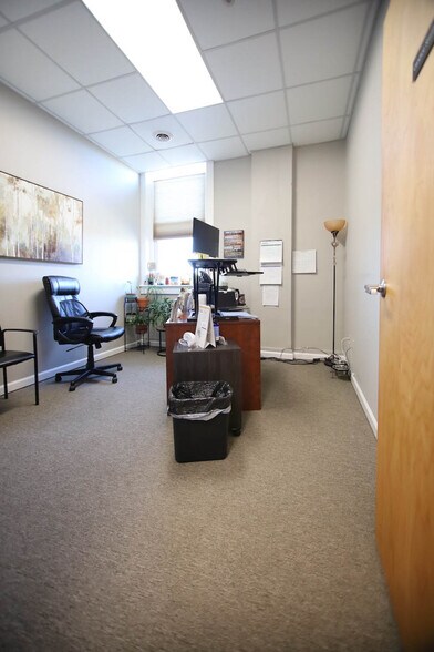 More Photos Of 42 Summer St, Pittsfield Medical For Sale