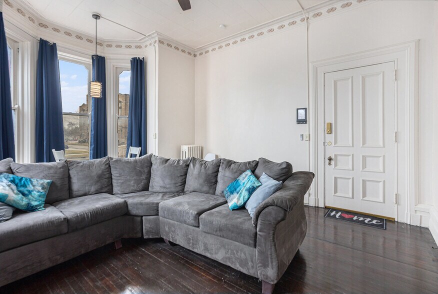 More Photos Of 701 Center Ave, Bay City Apartments For Sale