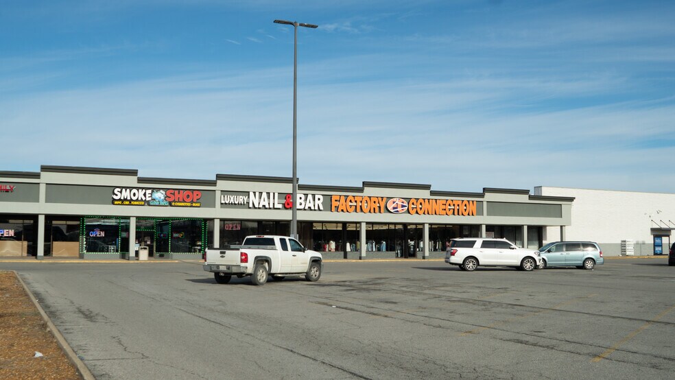 More Photos Of 601 S Commercial St, Harrisburg Unknown For Lease