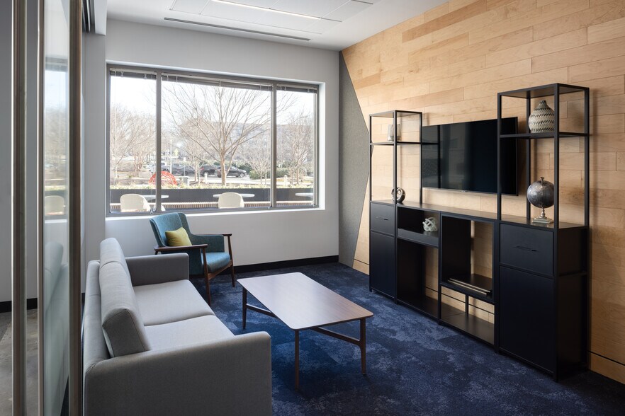 More Photos Of 5870 Trinity Pky, Centreville Office For Lease
