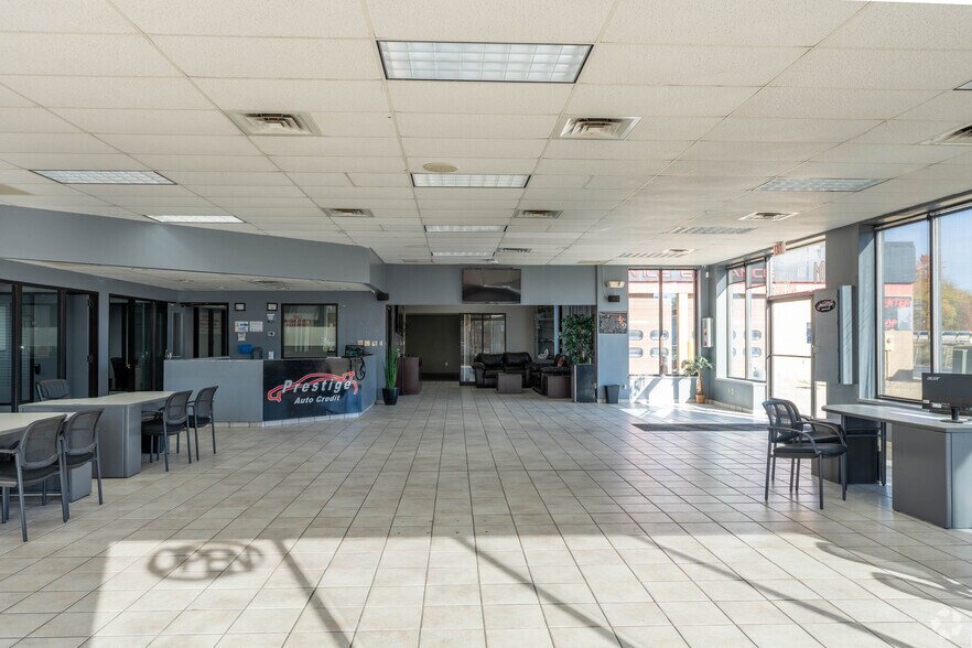 More Photos Of 1501 Vernon Odom Blvd, Akron Auto Dealership For Sale