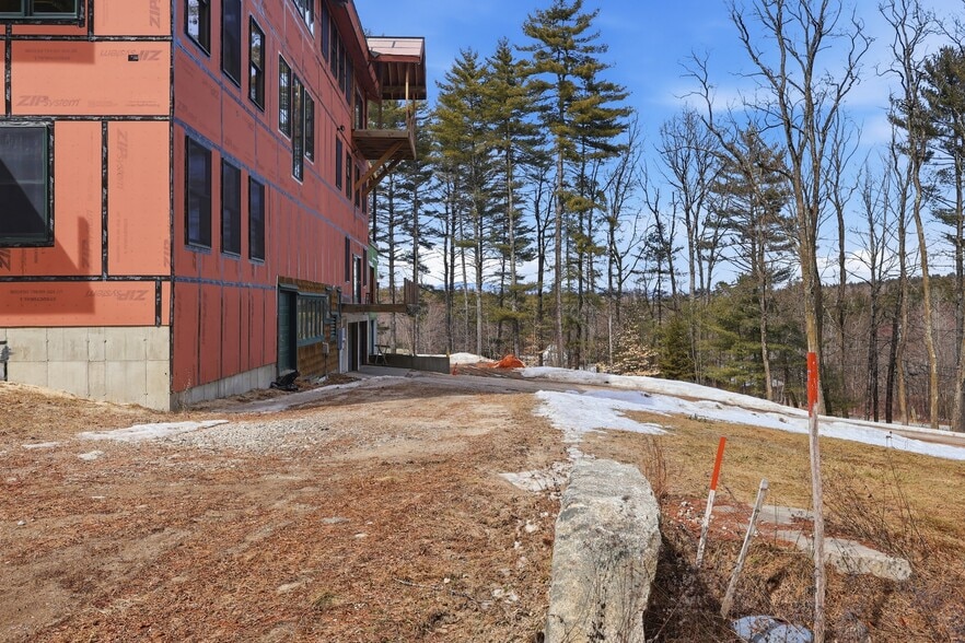 More Photos Of 1420 N High St, Bridgton Apartments For Sale