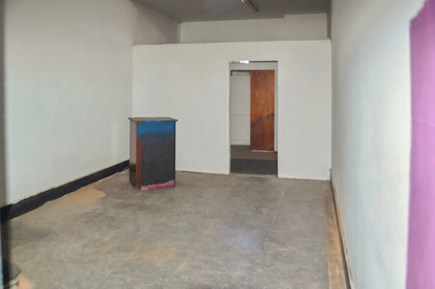 More Photos Of 318 S Summit St, Arkansas City Storefront Retail Office For Sale