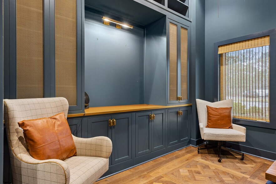 More Photos Of 3095 Soperton Dr, Bluffton Light Distribution For Sale