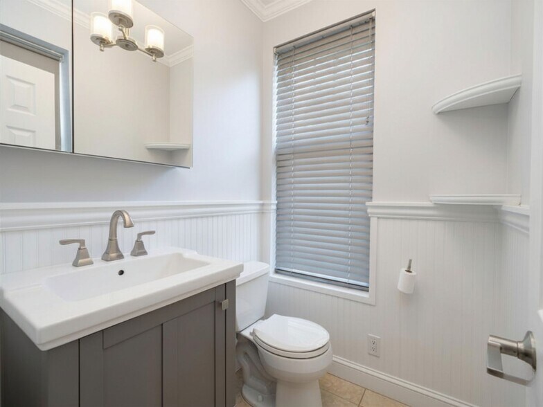 More Photos Of 2554 37th St, Astoria Apartments For Sale