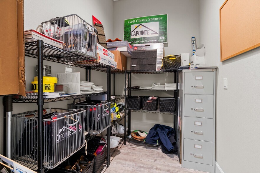 More Photos Of 28789 Hardin Store Rd, Magnolia Office For Sale