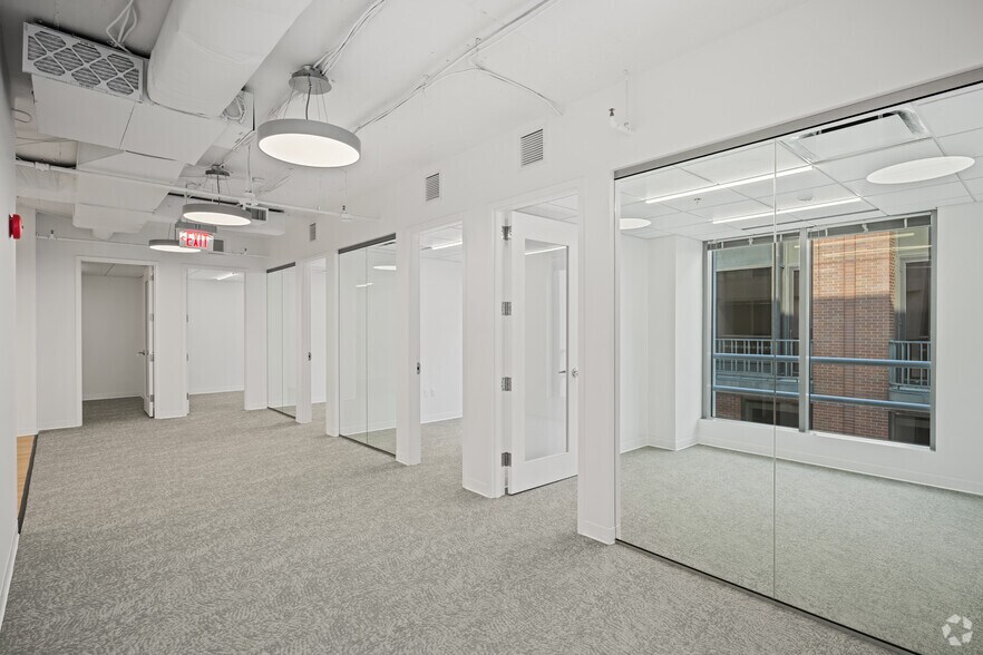 More Photos Of 2001 L St NW, Washington Office For Lease