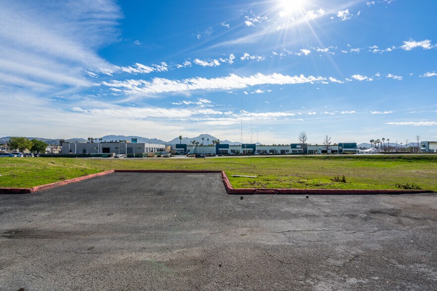 More Photos Of Orange Show Rd & 215 Fwy, San Bernardino Land For Sale