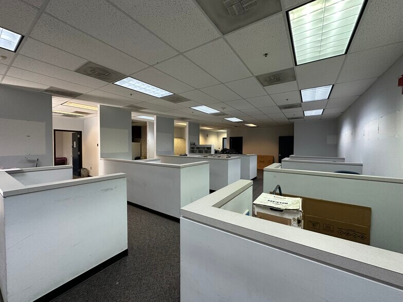 More Photos Of 3575 Workman Rd, Knoxville Flex For Sale